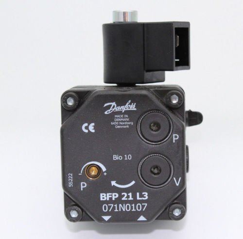 Danfoss Ölpumpe BFP 21 L 3 für Brenner - 071N0107, kompakte, silber-graue Blockpumpe. Fördert Heizöl zum Brenner.