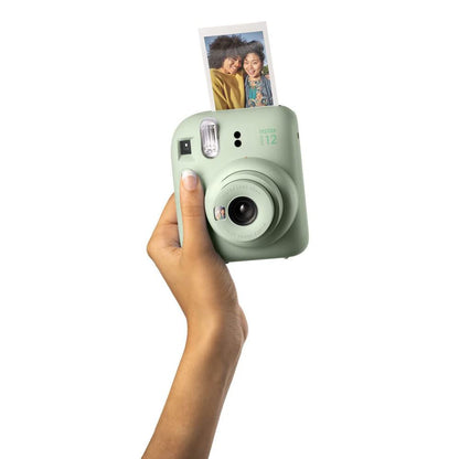 Fujifilm Instax Mini 12 analoge Sofortbildkamera - Minzgrün