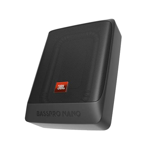 JBL BassPro Nano Auto Aktiv Subwoofer Untersitz 15x20cm – Schwarz. Kompakter, schwarzer Aktiv-Subwoofer zur Basswiedergabe im Auto, Untersitz-Montage.