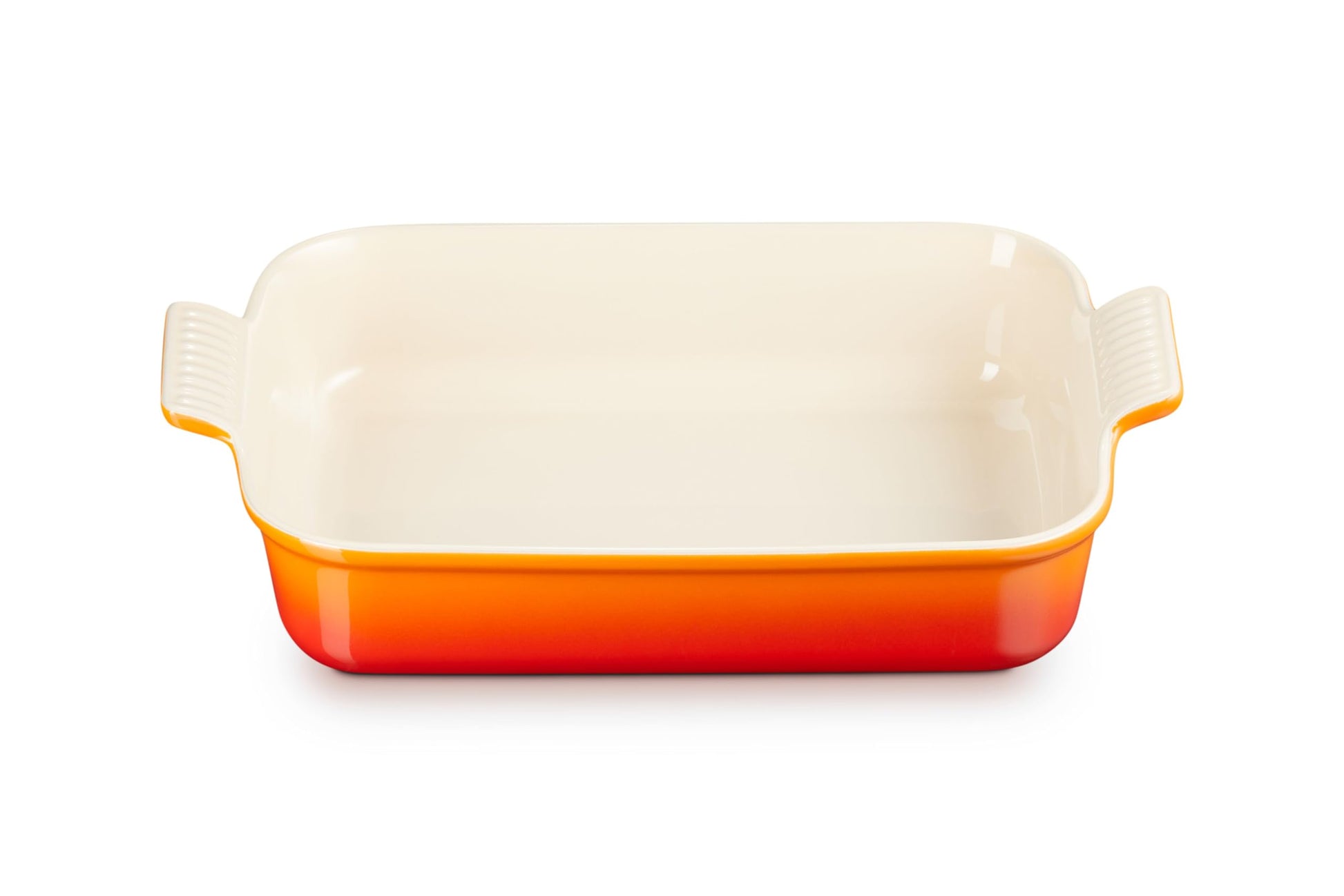 Le Creuset Rechteckige Auflaufform Tradition Steinzeug 32cm Ofenrot. Ofenrote, rechteckige Steinzeugform zum Backen und Servieren von Aufläufen.