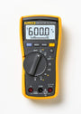 Fluke 115 Echteffektiv-Multimeter – Digitales Universalmessgerät. Gelb-schwarzes Handgerät misst Spannung, Strom, Widerstand; für Elektroarbeiten.