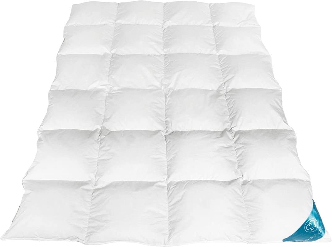 Gänsedaunen Extra Warm Daunendecke – 135x200cm 1600g. Weiße, rechteckige Steppdecke für optimale Wärmeisolation im Bett.