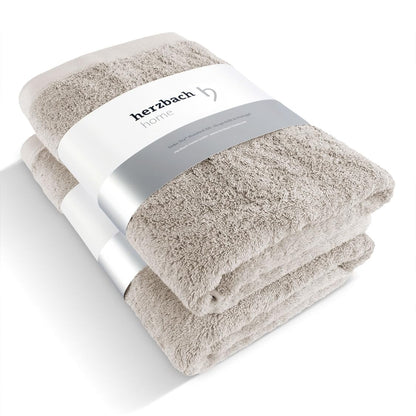herzbach home Duschtuch 2er-Set Sandgrau, 70 x 140 cm, Baumwolle – Frottier mit Bordüre und Aufhängeschlaufe