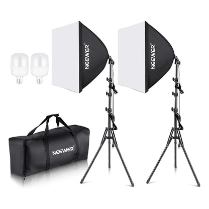 NEEWER Softbox Beleuchtung Set Fotostudio Licht – 2er-Set 700W 5500K. Zwei schwarz-silberne Softboxen für 5500K Diffuslicht.