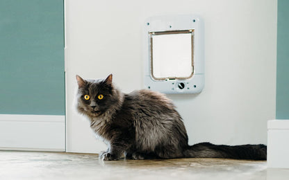 Cat Mate Mikrochip-Aktivierte Katzenklappe 360 – Weiss