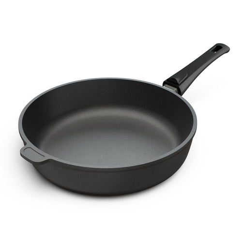 Hoffmann Aluguss Bratpfanne – Induktion 28cm Hochrand: Runde, dunkelgraue Aluguss-Pfanne mit hohem Rand zum Braten auf Induktionsherden.