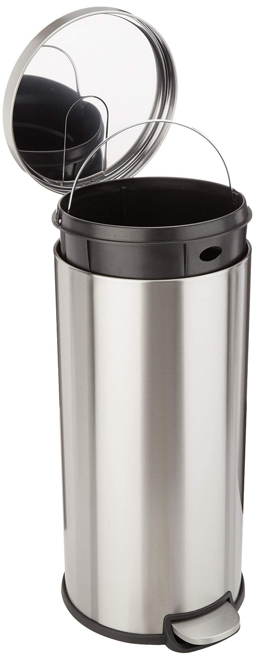 Amazon Basics runder Mülleimer Soft-Close - Edelstahl 30l. Runder, silberfarbener Edelstahlbehälter mit Soft-Close-Deckel zur Abfallentsorgung.