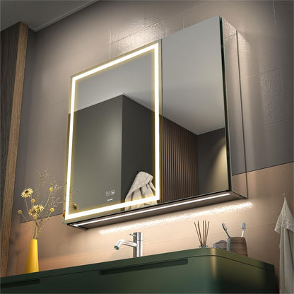 GANPE LED Badezimmer Spiegelschrank – Defog, 75x70cm, 2 Türen. Rechteckiger Spiegelschrank mit 2 Spiegeltüren, integrierter LED-Beleuchtung und Defog-Funktion für Badaufbewahrung.