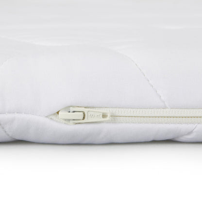 Amazon Basics Komfort Schaumstoff Matratzenauflage – 6cm 140x200cm Weiss