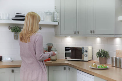 Russell Hobbs RHMM701C Solo-Mikrowelle, 700 W, 17 L, Creme