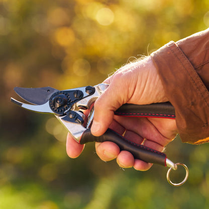 FELCO 6 ELITE Gartenschere ergonomisch mit Ledergriffen, 20 mm
