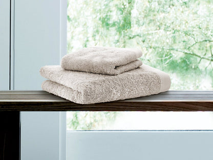 herzbach home Duschtuch 2er-Set Sandgrau, 70 x 140 cm, Baumwolle
