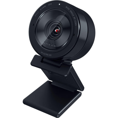 Razer Kiyo Pro Ultra 4K Streaming Webcam für Content – Schwarz. Schwarzes Gehäuse mit großem Objektiv für 4K-Live-Streaming & Content.