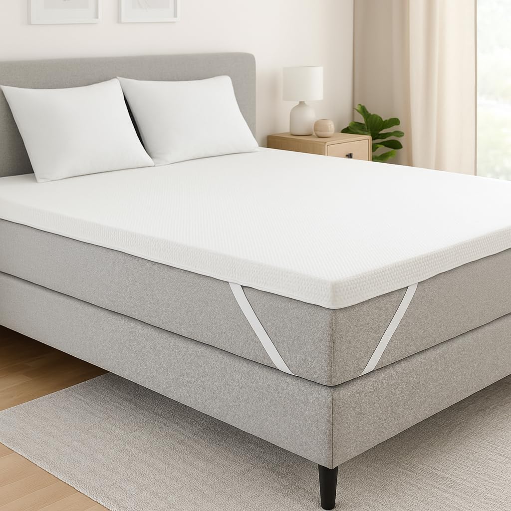 DREAMSTAR Easy Dream Matratzentopper Kaltschaum H4 140x200 cm. Rechteckiger weißer Kaltschaumtopper für erhöhten Schlafkomfort.