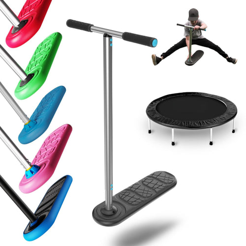 In Do The Trick Scooter Kickstart Classic Trampolin-Scooter Schwarz: Schwarzer Stunt-Scooter mit weichem Deck und Lenker zum Üben von Tricks auf dem Trampolin.