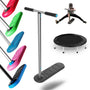 In Do The Trick Scooter Kickstart Classic Trampolin-Scooter Schwarz: Schwarzer Stunt-Scooter mit weichem Deck und Lenker zum Üben von Tricks auf dem Trampolin.