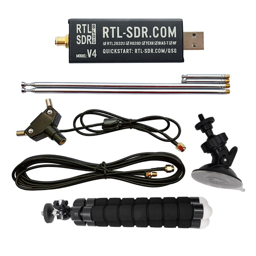 RTL-SDR Blog V4 R828D SDR – TCXO & HF Bias Tee Antennen-Kit. Rechteckiger SDR-Empfänger mit TCXO und Bias Tee für stabilen Breitband-Funkempfang.