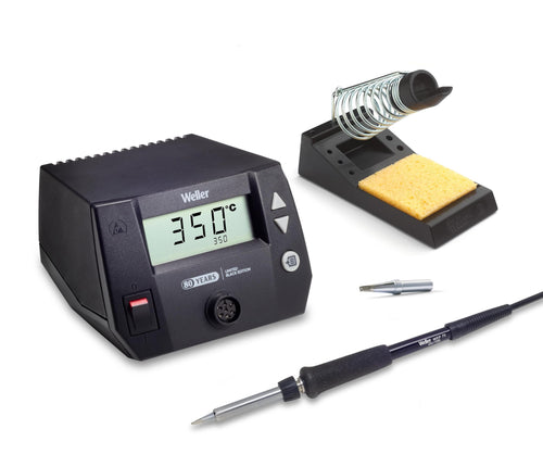 Weller WE 1010 Digitale Lötstation – Limitierte Schwarze Edition. Schwarze Basis mit Display und Lötkolben. Für präzises Löten elektronischer Bauteile.