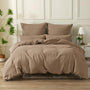 SOULFUL Muslin Baumwoll Bettwäsche Set 135x200 - Dunkler Kaffee. Dunkelbraunes Set aus gekrepptem Musselin, zum Beziehen von Bettdecke und Kissen.