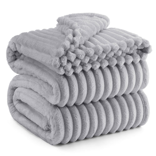 BEDSURE Kuscheldecke 220x240 cm, Flanell-Fleecedecke, Hellgrau, weiches Fleece mit Streifenmuster