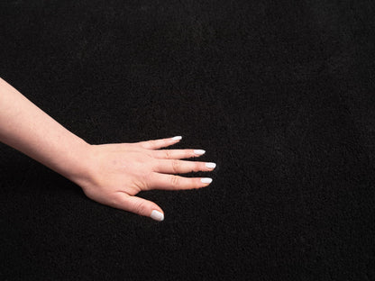 the carpet Relax Kurzflor-Teppich in Felloptik, Schwarz, 160 x 220 cm