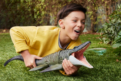 Mattel Jurassic World Mosasaurus Actionfigur mit Mini-Dilophosaurus
