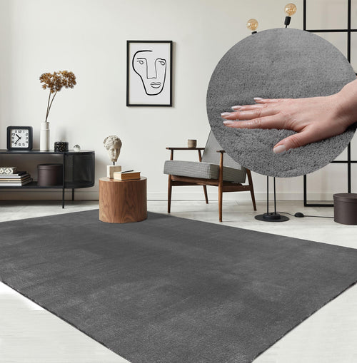 the carpet Relax Kurzflor Teppich - Anthrazit 300x400cm. Anthrazit, rechteckig. Dämpft Schall, schont Böden.