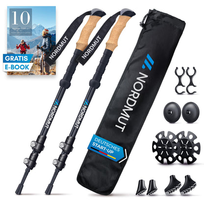 NORDMUT® Teleskop Carbon Trekkingstöcke – Kork Griff & Puffer Set. Dunkle Carbonstöcke mit hellbraunen Korkgriffen bieten Halt und Balance beim Wandern.