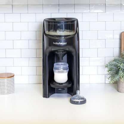 Baby Brezza Formula Pro Advanced – Automatischer Flaschenzubereiter – Mischt Milchpulver & Wasser perfekt per Knopfdruck – 3 Temperaturen – Für alle Flaschen & Pulver – BPA-frei, schwarz