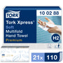 Tork Xpress Multifold H2 Premium weiche Falthandtücher – weiss 100288. Rechteckige, weisse Papierhandtücher zur Handtrocknung im H2 Spendersystem.