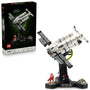 LEGO Icons Der Astronaut 11389 Raumschiff Bauset für Erwachsene, Modell auf Ständer mit zwei Figuren
