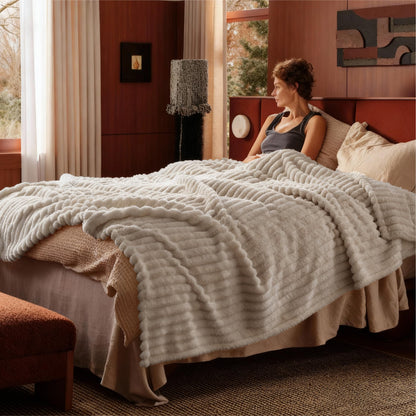 BEDSURE Kuscheldecke Flanell-Fleece, Sofadecke beige, 230 x 270 cm