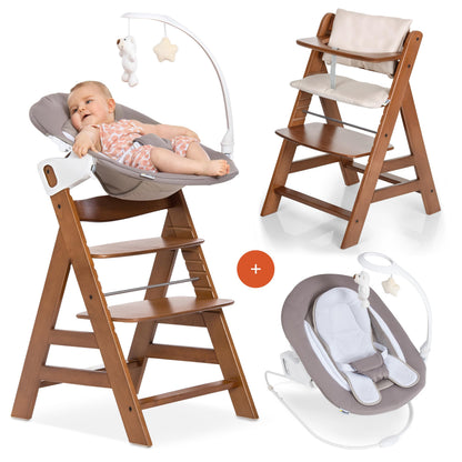 hauck Alpha+ Newborn Set Deluxe Baby Holz Hochstuhl - Walnut: Walnuss-Holzhochstuhl mit Aufsatz, nutzbar ab Geburt.
