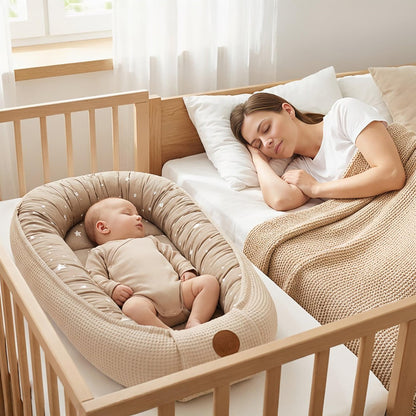 Totsy Baby Babynest Kokon 50x90 cm Baumwolle beige mit weissen Sternen