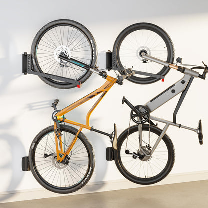 monTEK schwenkbare Fahrradwandhalterung Garage – 2er-Set: Zwei schwarze, schwenkbare Wandhalterungen zum platzsparenden Aufhängen von Fahrrädern.