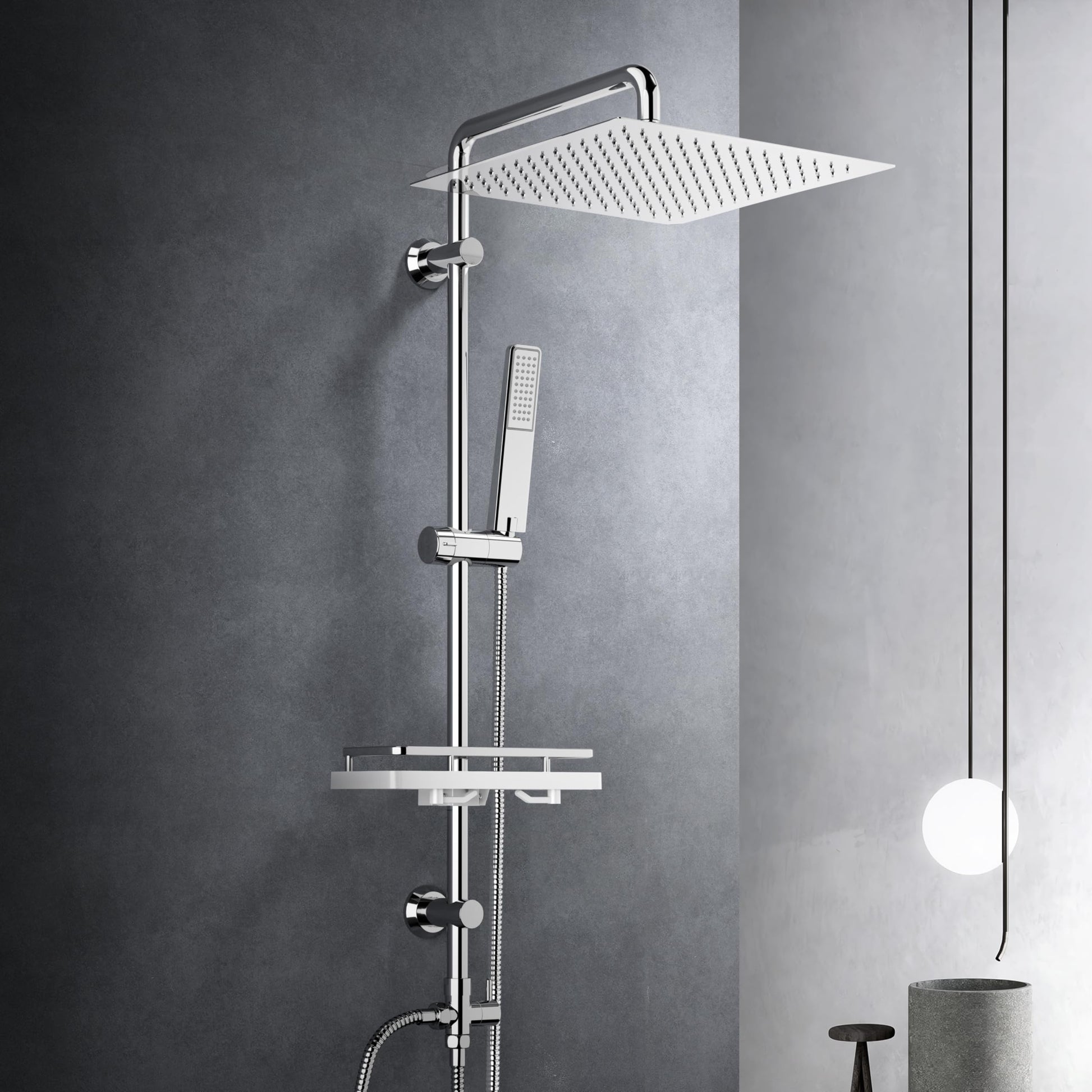 Görbach Regendusche Duschsystem mit Ablage - Chrom (30x30cm). Quadratisches Chrom-Duschsystem mit integrierter Ablage zur Wasserversorgung und Badartikelaufbewahrung.