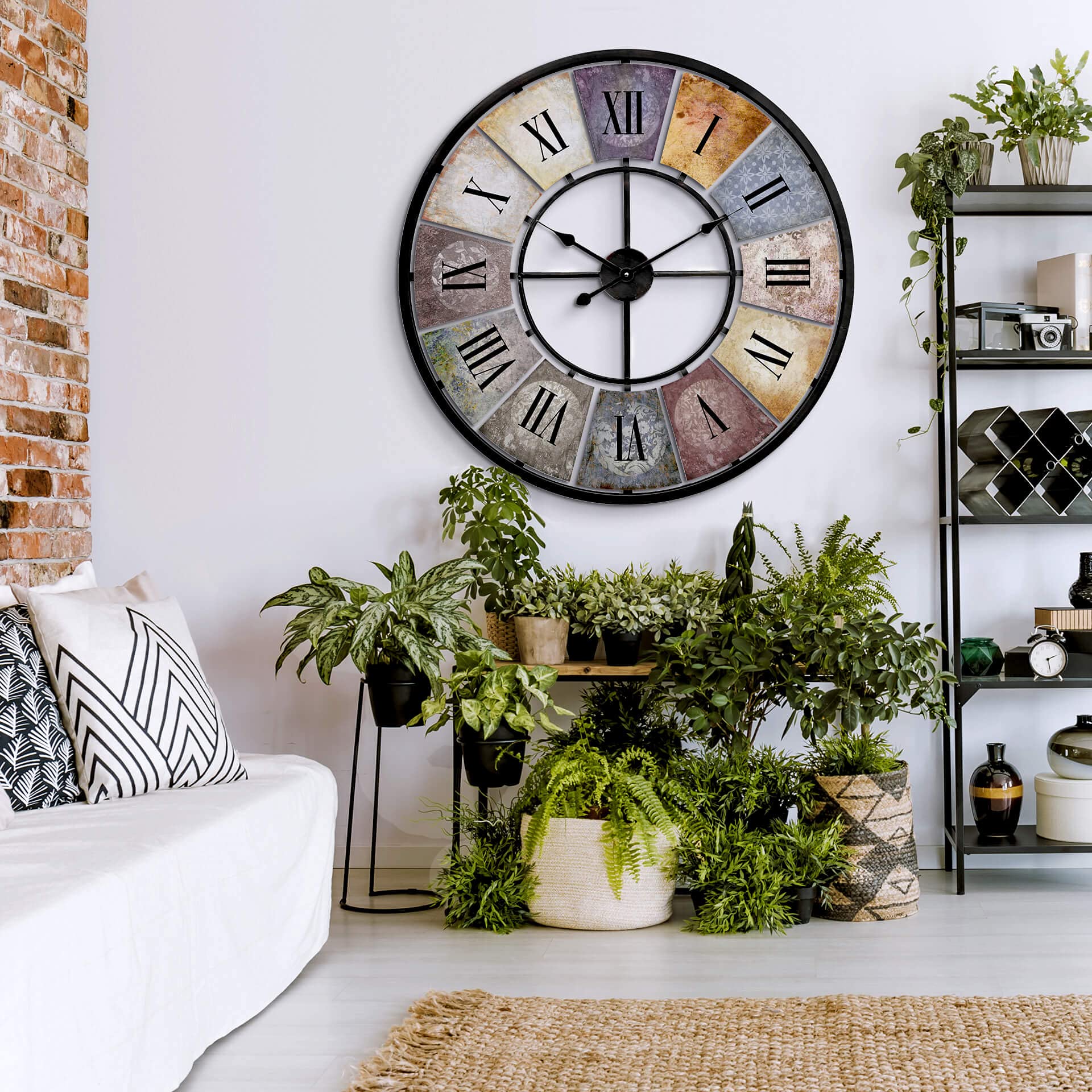 Vintage Wanduhr XXL retro Metall – Shabby Chic Ø 80cm, bunt. Rundes, buntes Metallgehäuse. Zeigt die Uhrzeit zur Wandmontage an.