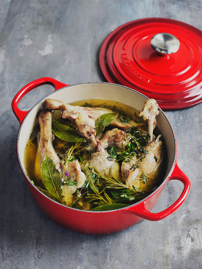 Le Creuset Signature Gusseisen-Bräter Ø 24cm, Kirschrot